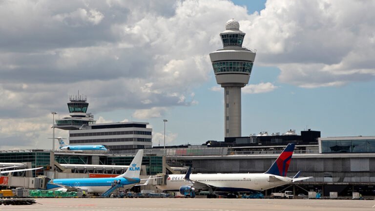 Dutch government scraps plans to cut flights at Amsterdam Schiphol – Business Traveller