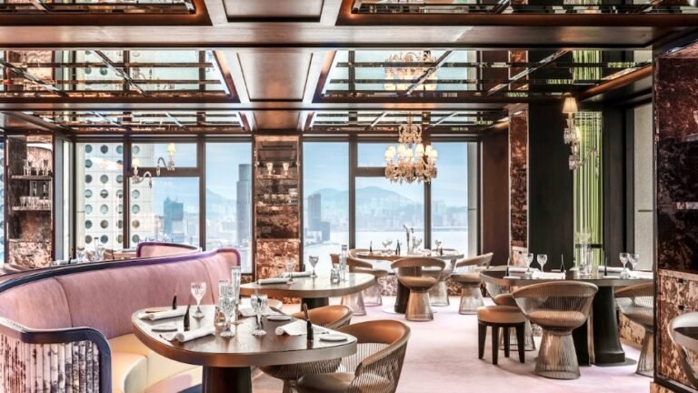 Cristal Room by Anne-Sophie Pic has now opened in Hong Kong‘s Forty-Five, inside Landmark Hong Kong