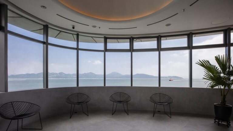 Cathay Pacific opens Shekou ferry lounge – Business Traveller