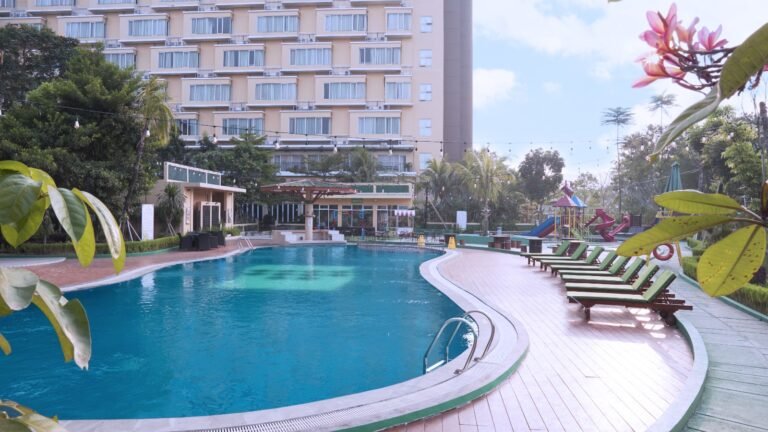 Online Bookings Increase By 50% For Lorin Sentul Hotel With STAAH Featured Indonesia, Staah Indonesia, Staah Success Story Indonesia