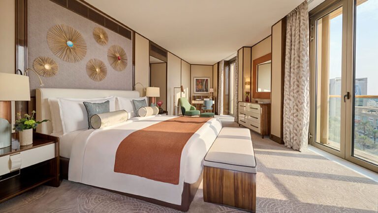 Mandarin Oriental rebrands Al Faisaliah Hotel in Riyadh – Business Traveller