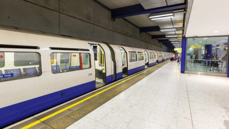 Piccadilly Line to close for five days between Acton Town and Heathrow – Business Traveller