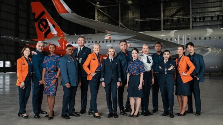 Jetstar unveils new Genevieve Smart-designed uniforms – Business Traveller